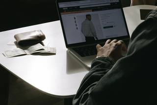 Plateformes d'investissement en vin : comment les comparer