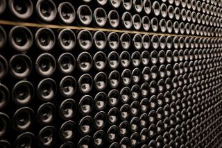 Bouchon à vis sur un vin, faut-il vraiment s'en méfier ?